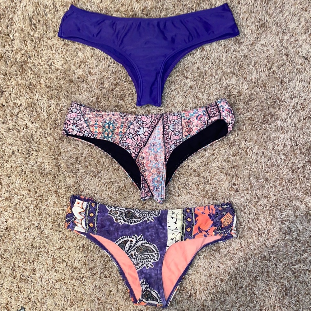 O’Neil bathing suit bottom bundle